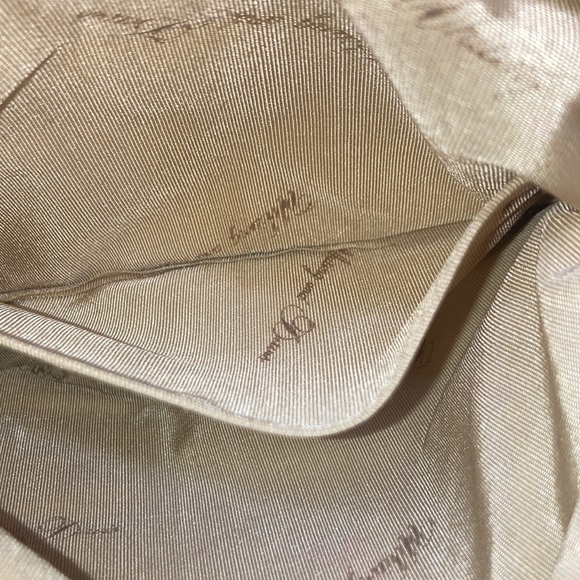 WHITING & DAVIS pearl mesh crossbody/clutch - Picture 8 of 8